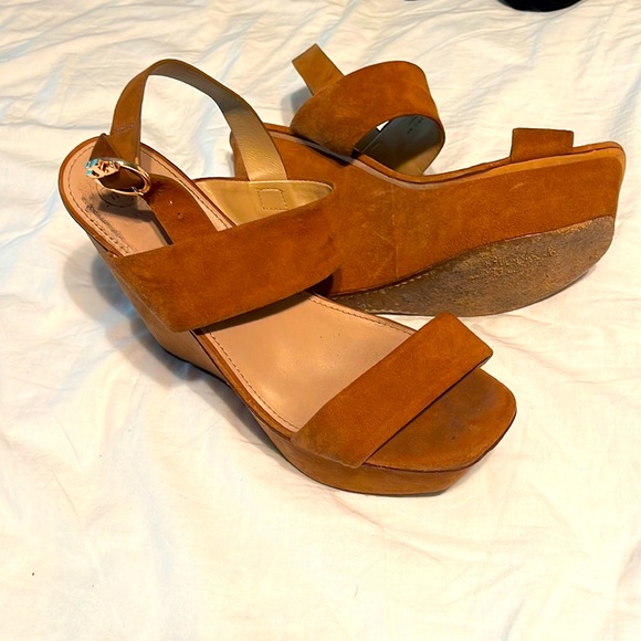 Tory Burch Shoes - Tory Burch wedge sandals